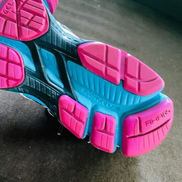 Excellent ASICS GT-2000 Black Blue Ruby Pink Womens 9, 40.5 - Picture 9 of 16